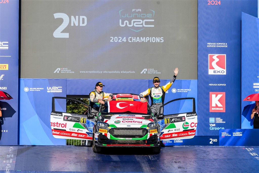 Başlık: Ali Türkkan ve Castrol Ford Team Türkiye, Dünya Üçüncülüğünü Elde Etti!